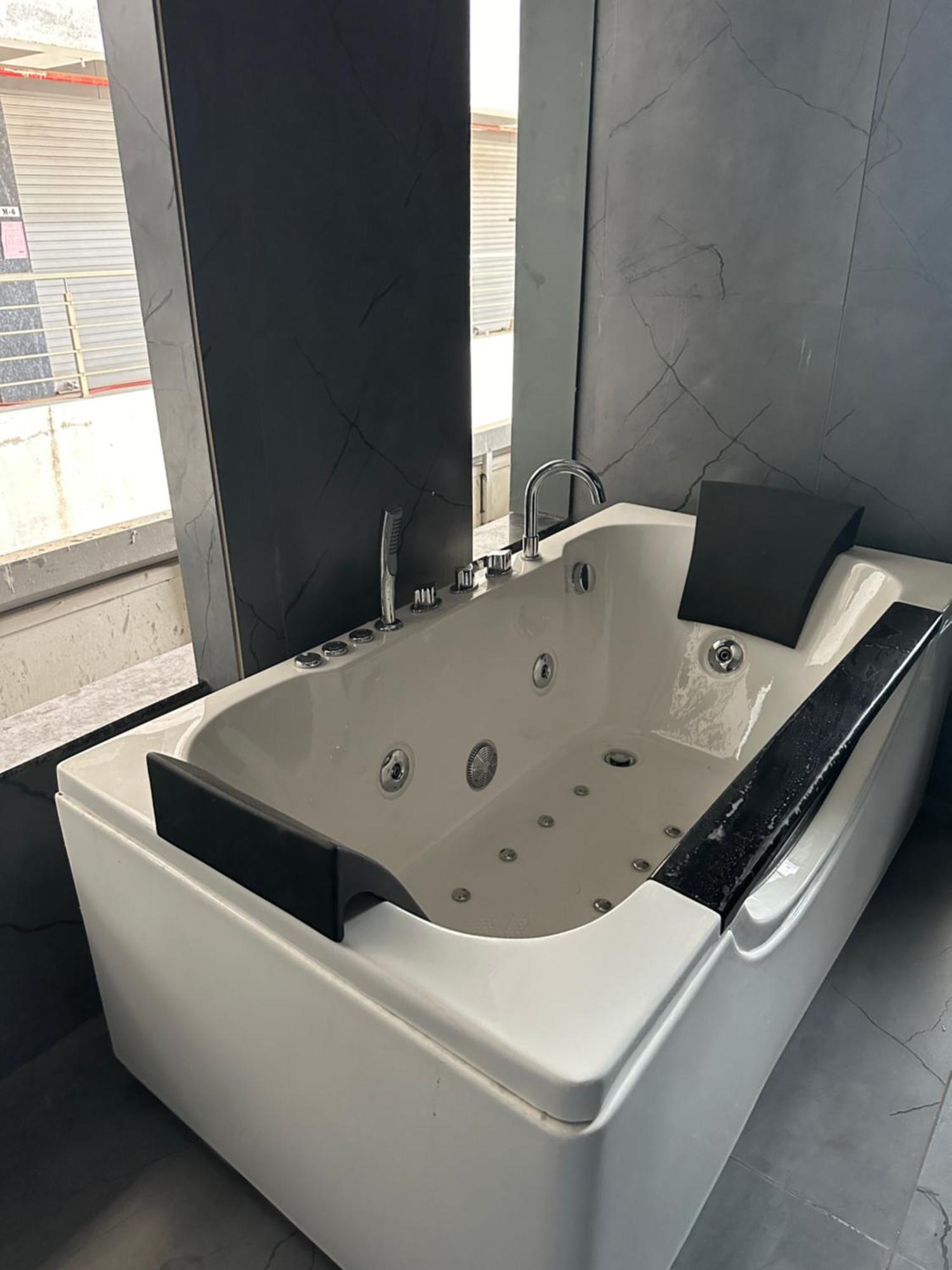 Hotel Victoria Prime 苏拉特 外观 照片